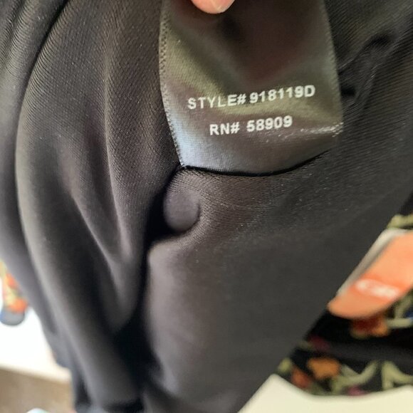 Gianni Bini Black Floral Print Loose Flowing Dress. Keyhole neckline. Large NWT - Picture 10 of 11